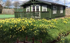 Garden Studio For Two
